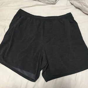 Lululemon men’s 5” pace breaker linerless short